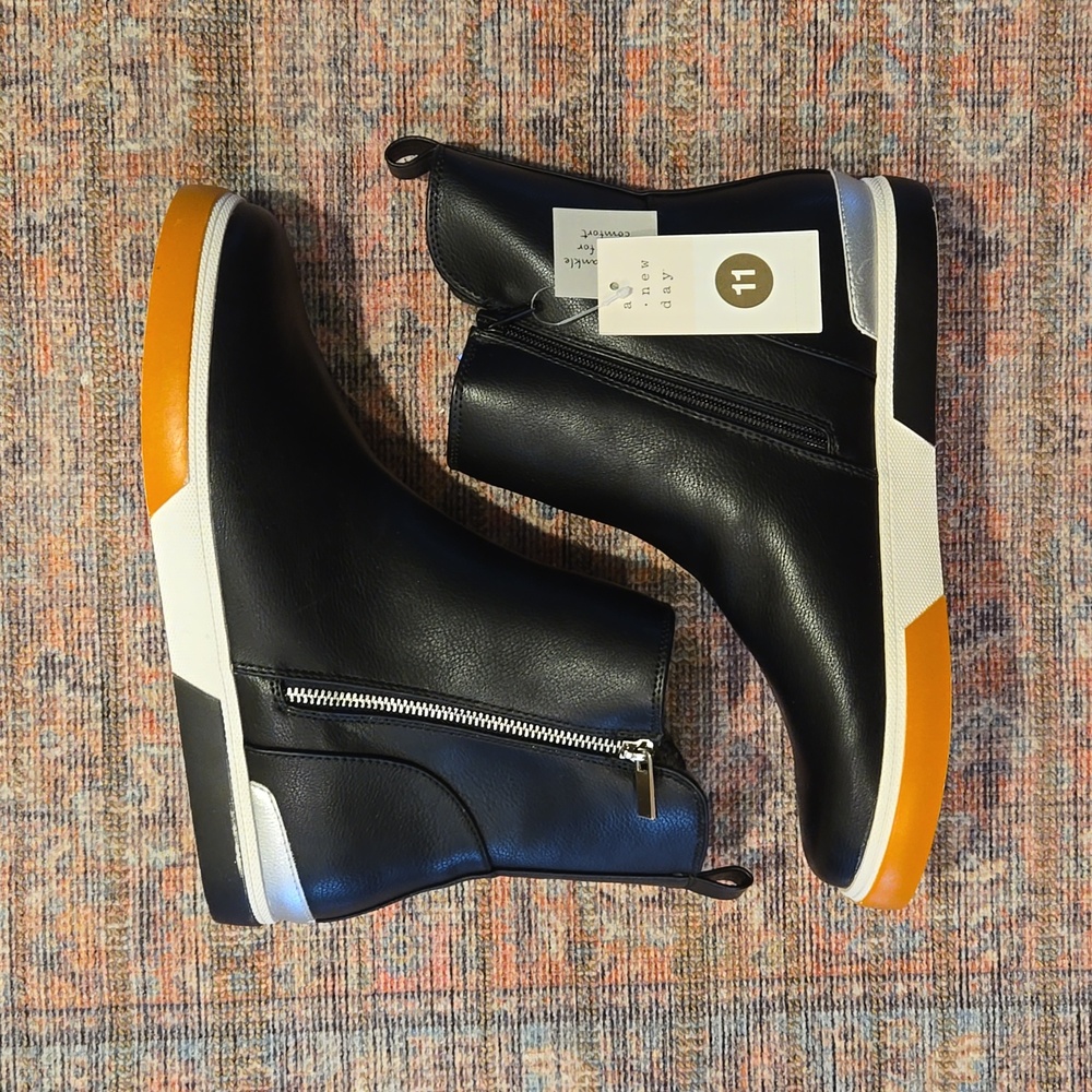 Black Leather Casual Boot